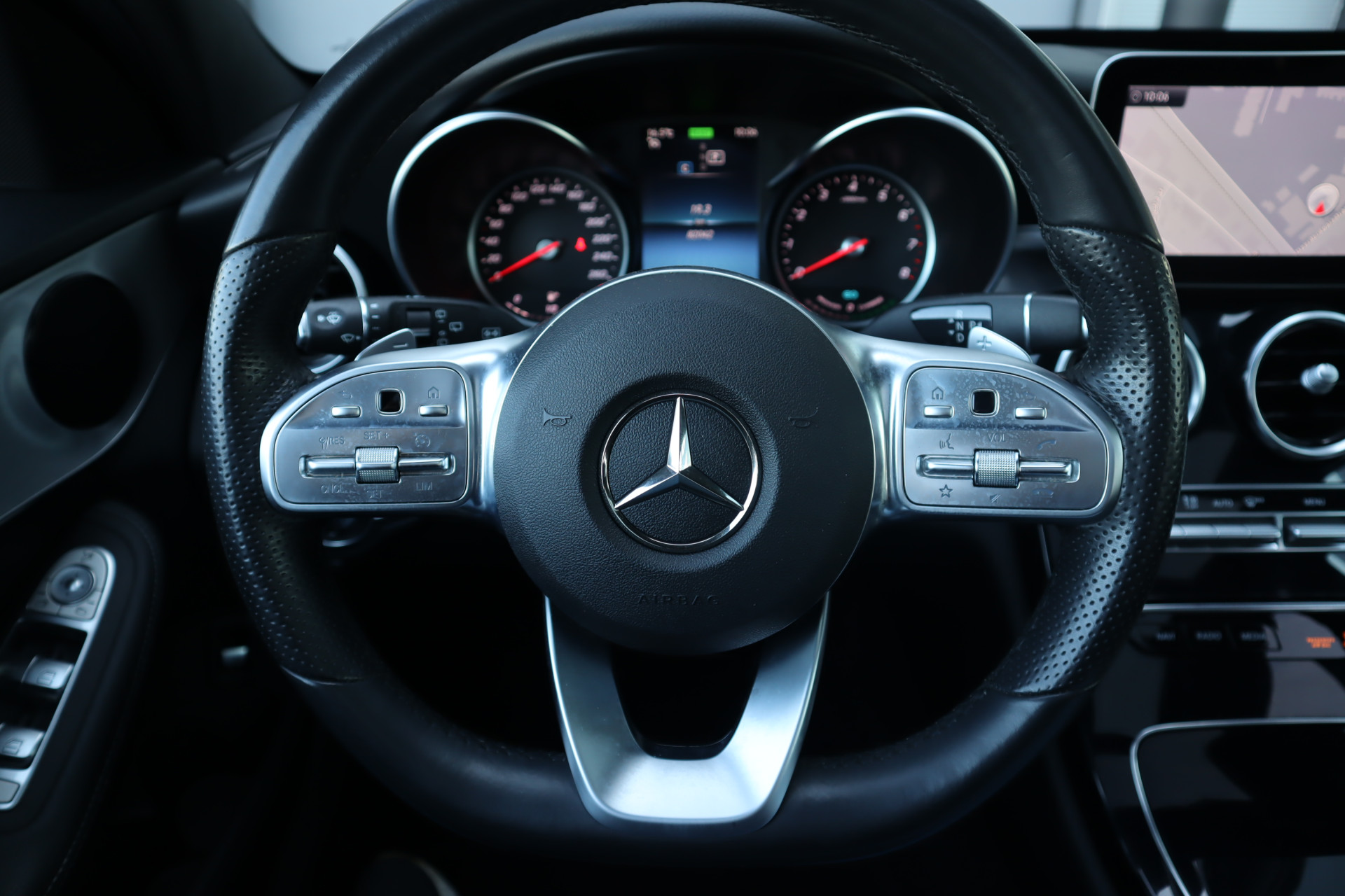 44260156-7.jpg