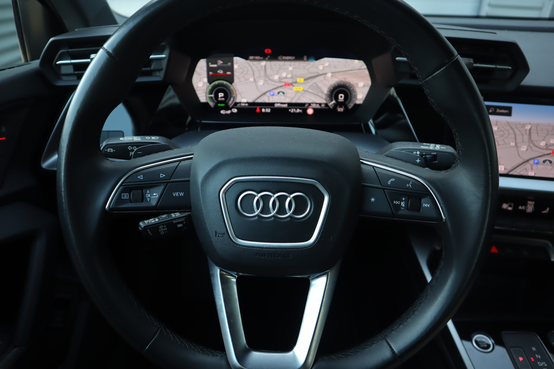 45590568-8.jpg