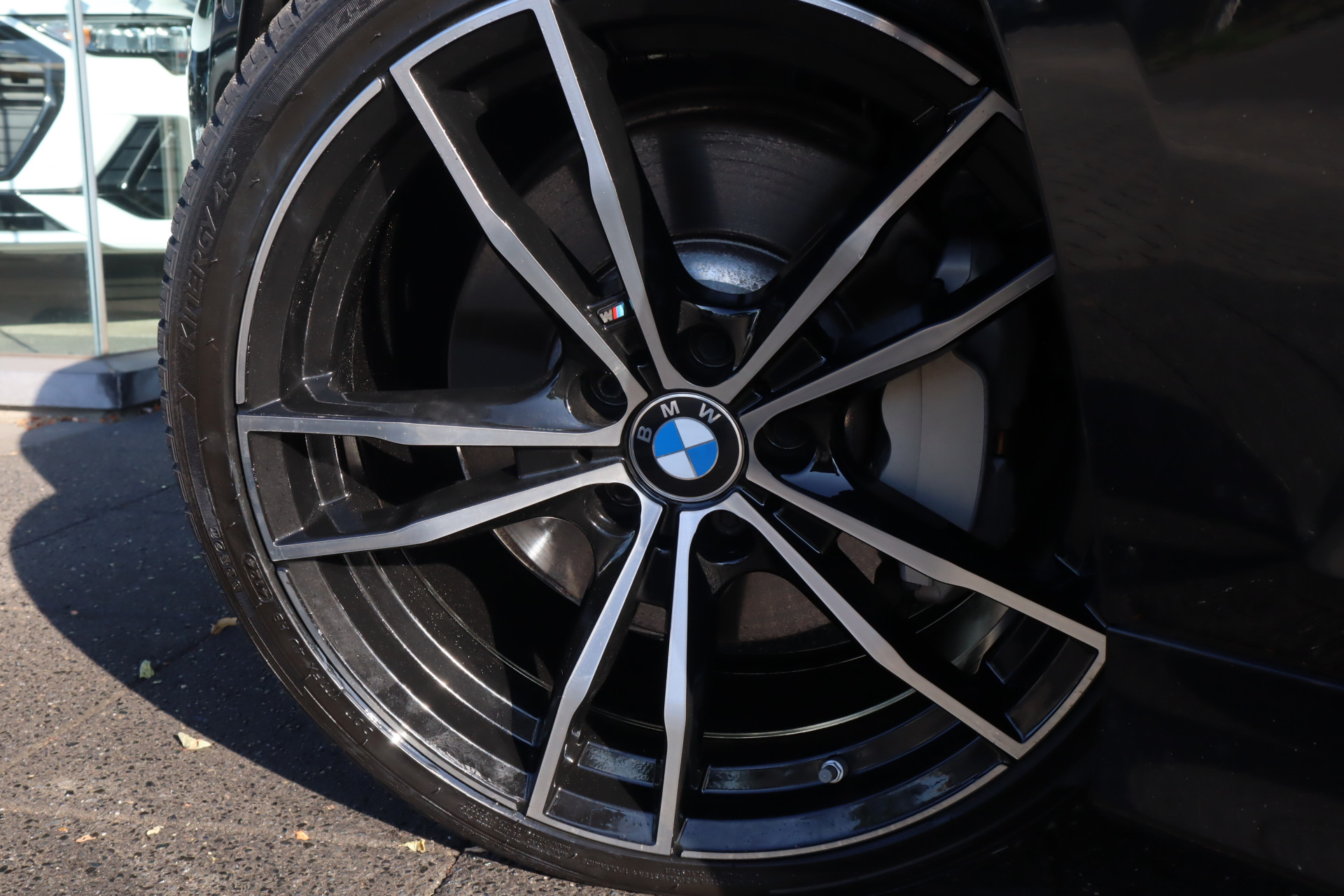 45810192-30.jpg