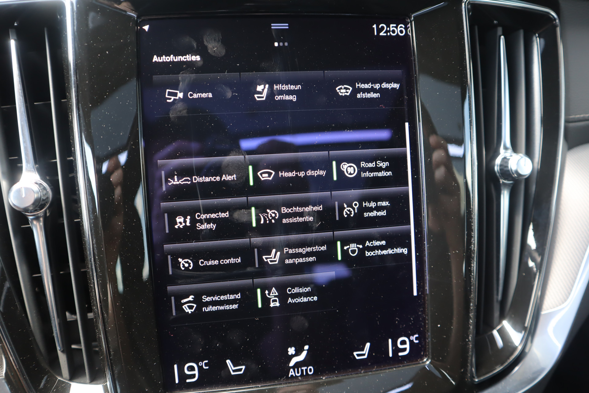 46104235-12.jpg