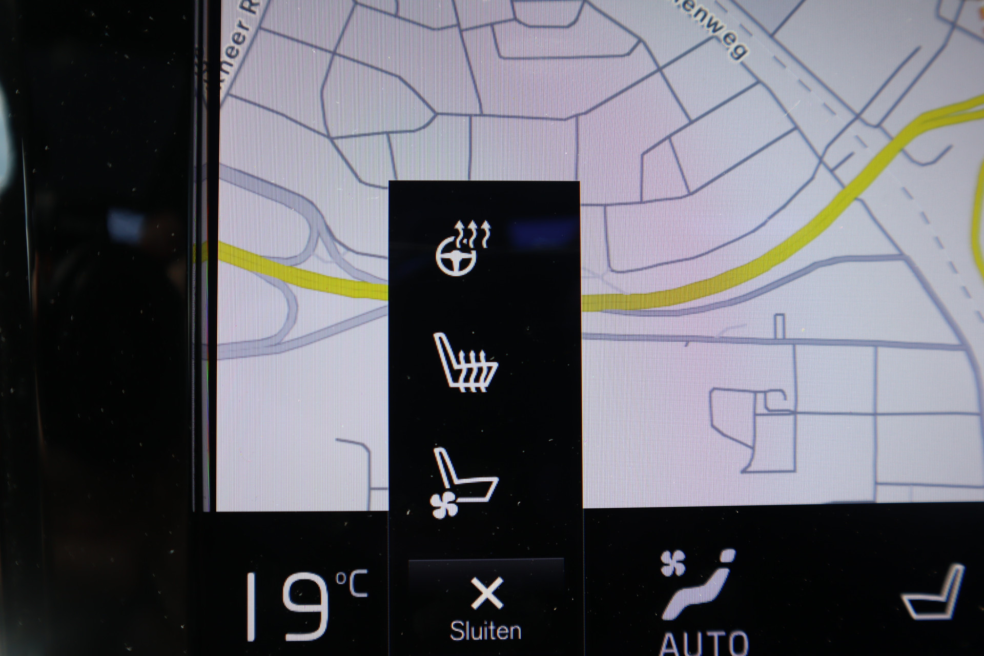 46104235-9.jpg