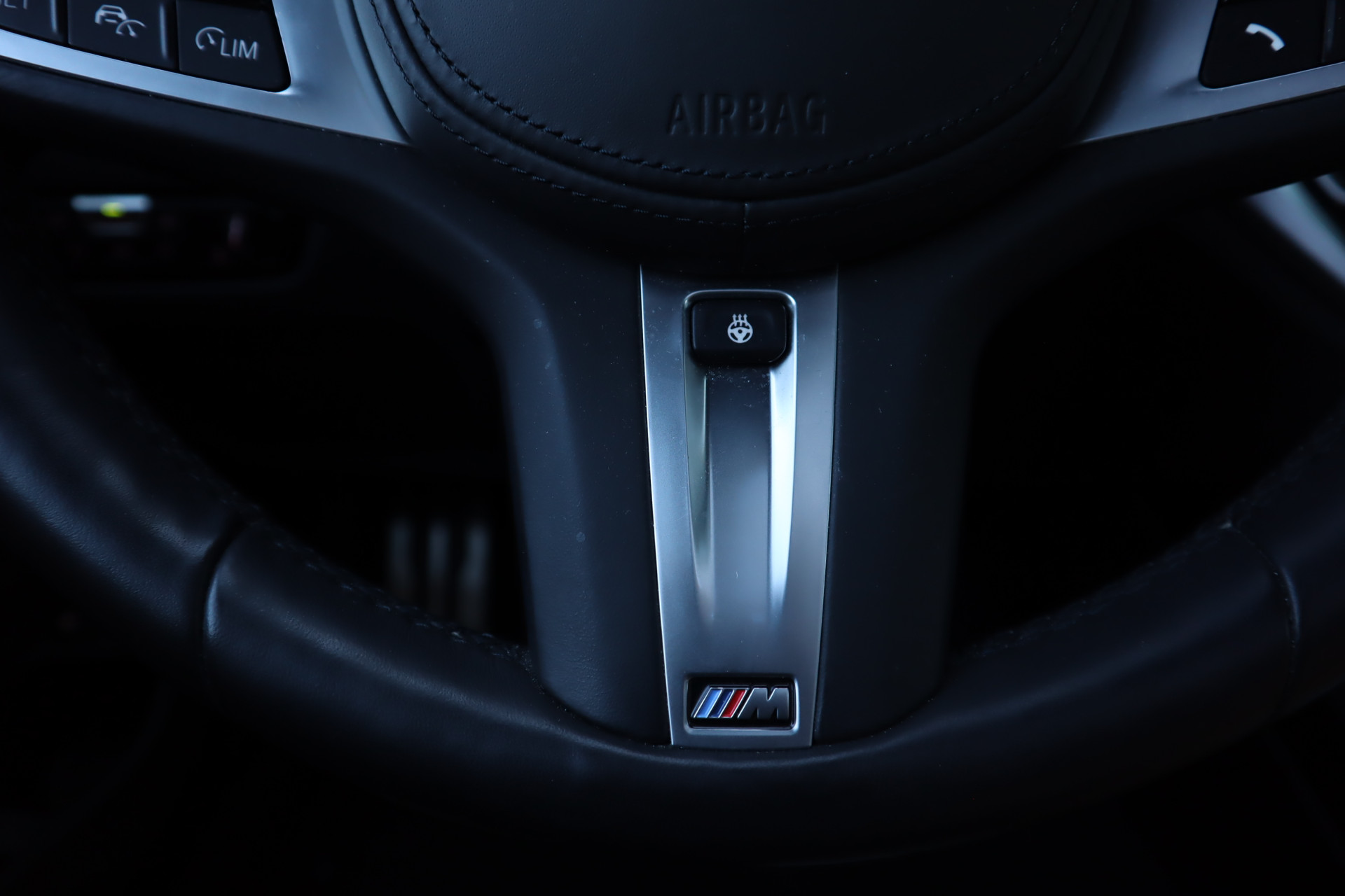 47086901-13.jpg