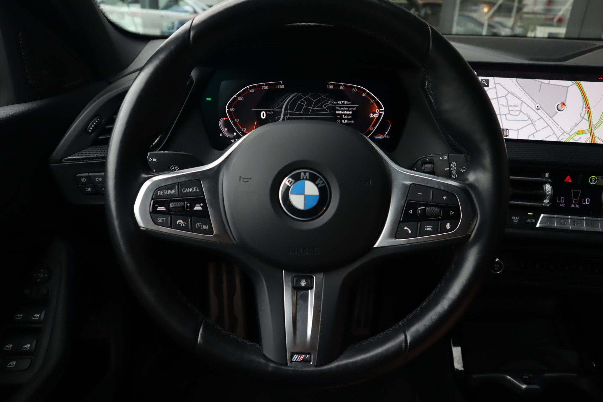47135322-10.jpg