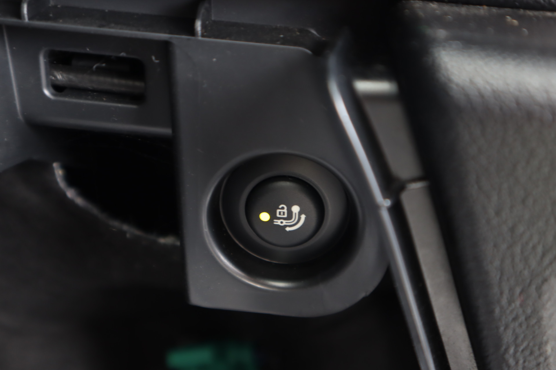 47138947-25.jpg