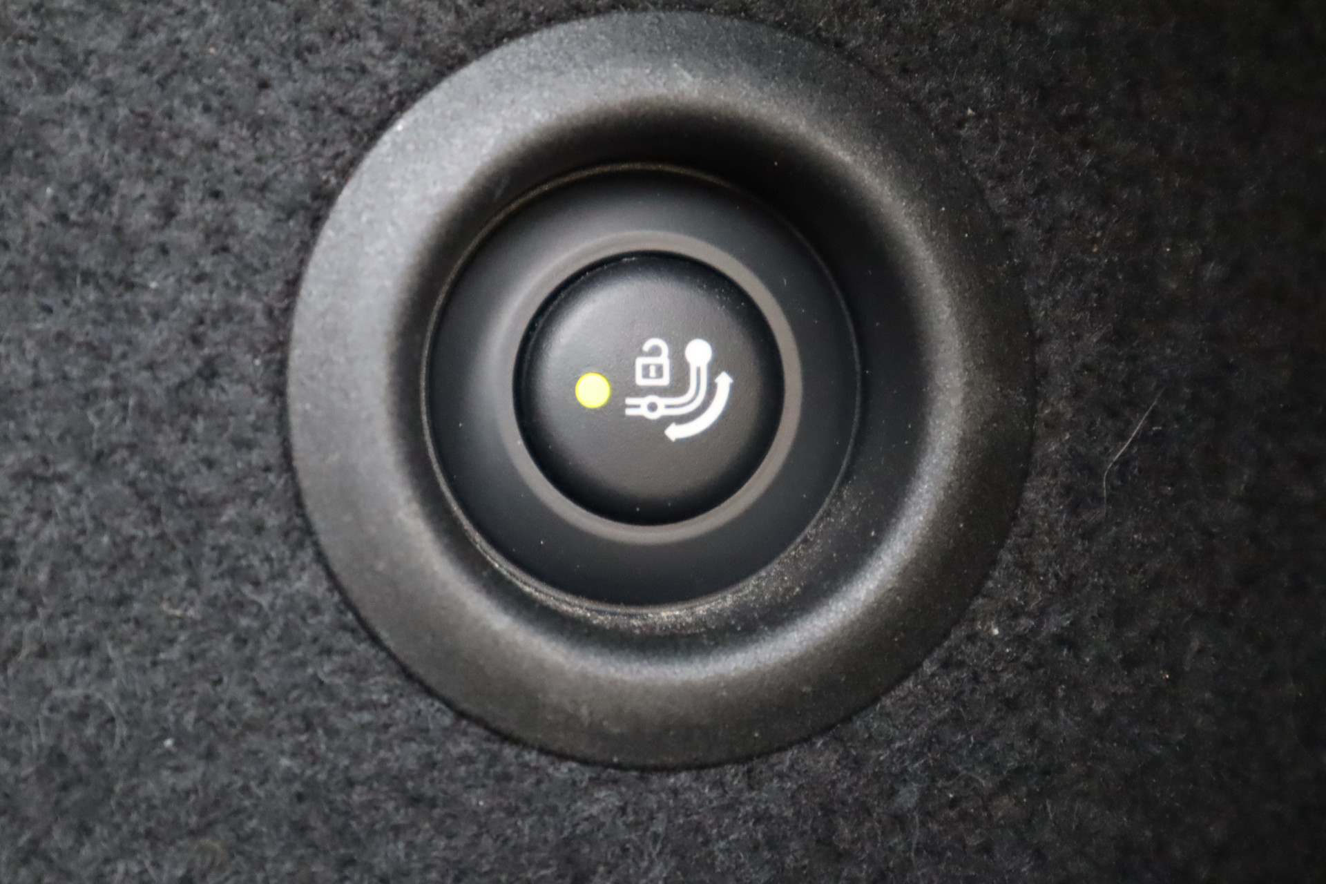 47161788-32.jpg