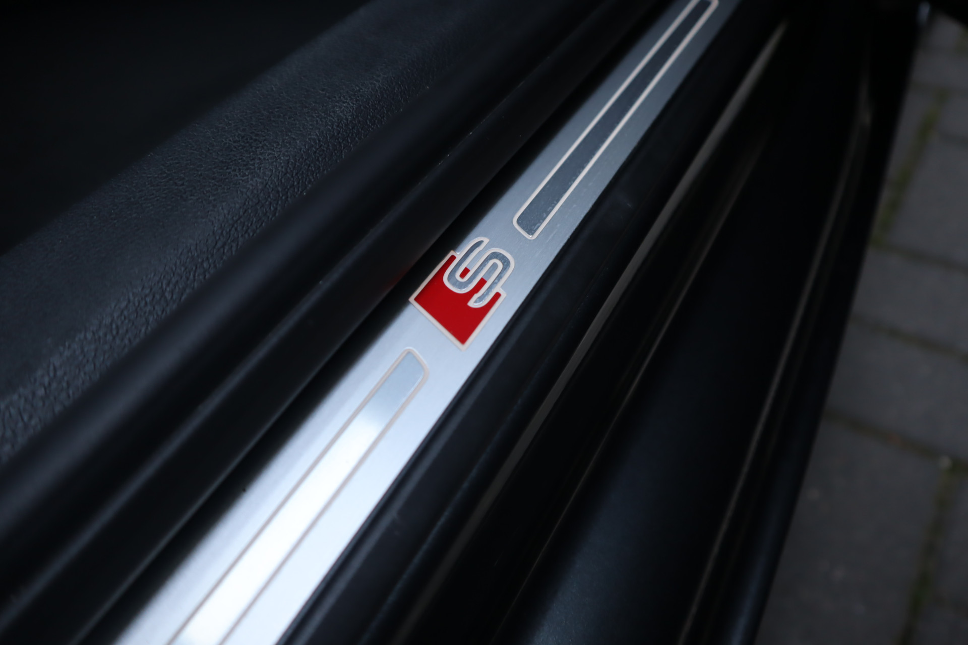 48293843-30.jpg
