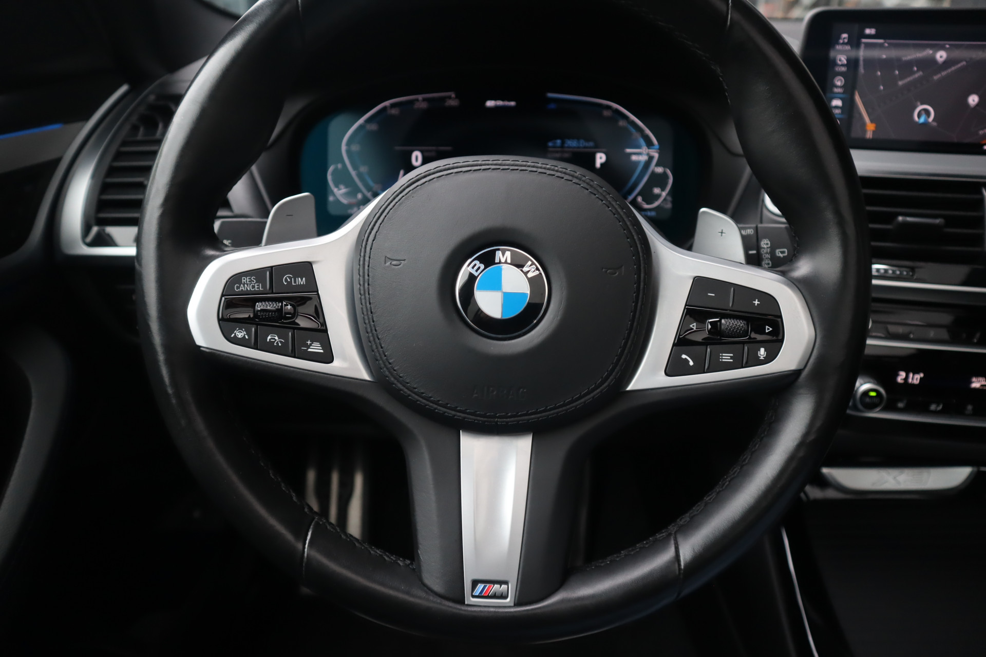 48558571-15.jpg
