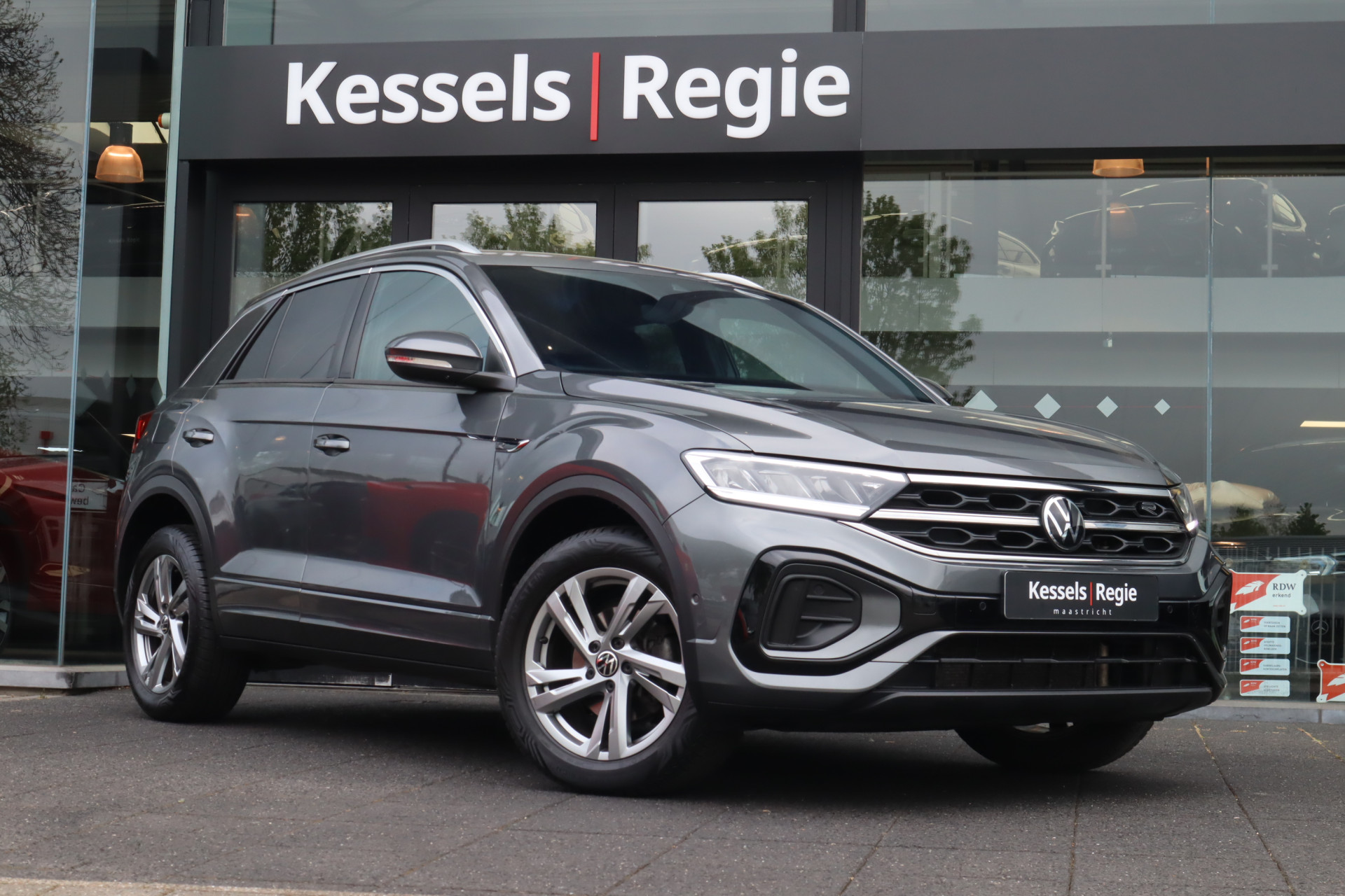 53032187