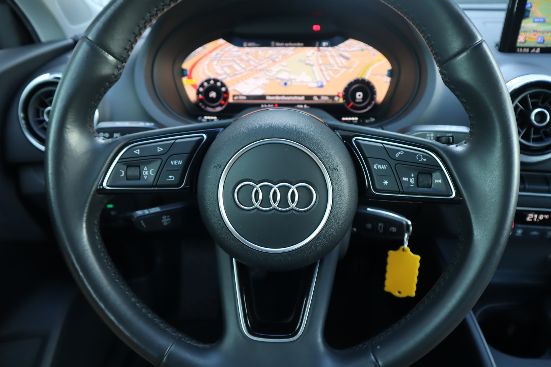 56734783-9.jpg